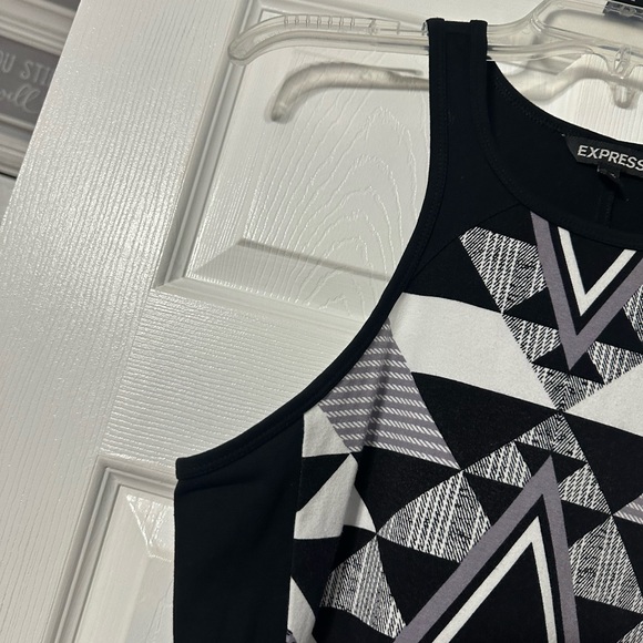 Express Geometric Print Bodycon Dress - Picture 5 of 13